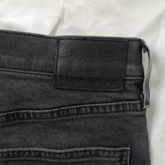 Aritzia Denim Forum The Arlo High Rise Straight Jeans in Black Licorice 31 (12) - Picture 9 of 16